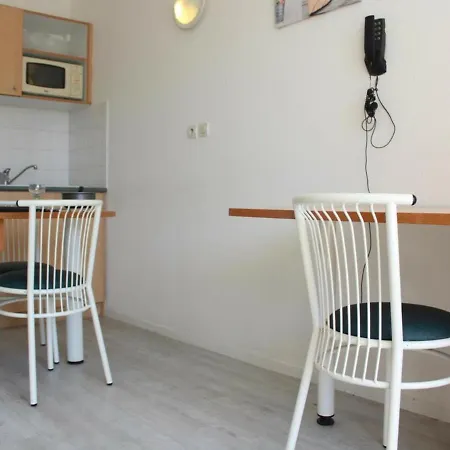 Studio La Rochelle, 1 Piece, 2 Personnes - Fr-1-246-285 Διαμέρισμα Λα Ροσέλ